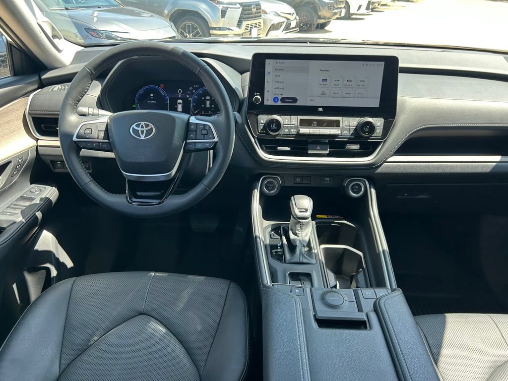 Certified 2025 Toyota Grand Highlander AWD Hybrid image 19