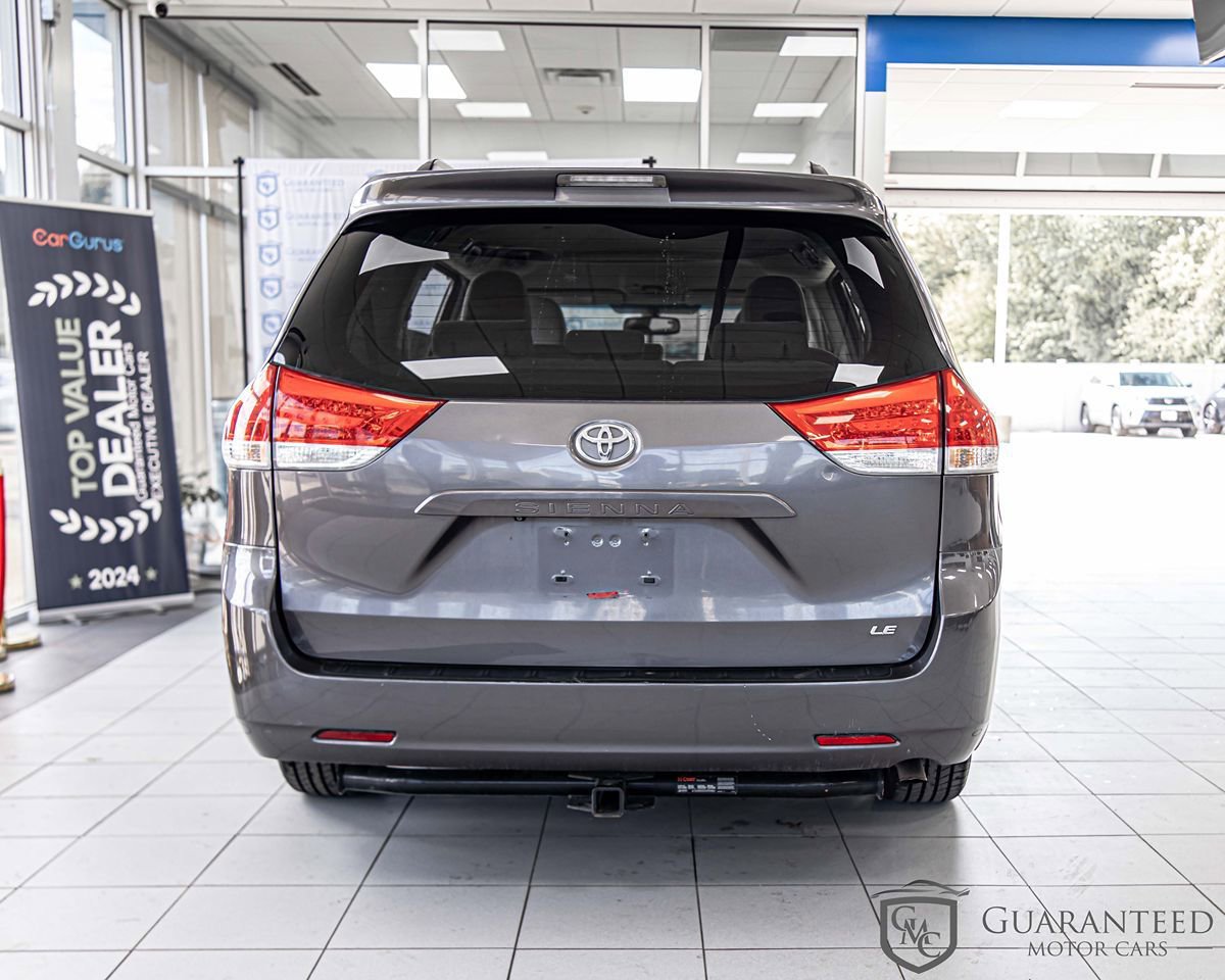 Used 2012 Toyota Sienna LE FWD image 13
