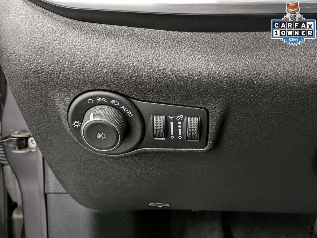 Used 2024 Jeep Compass Limited image 21