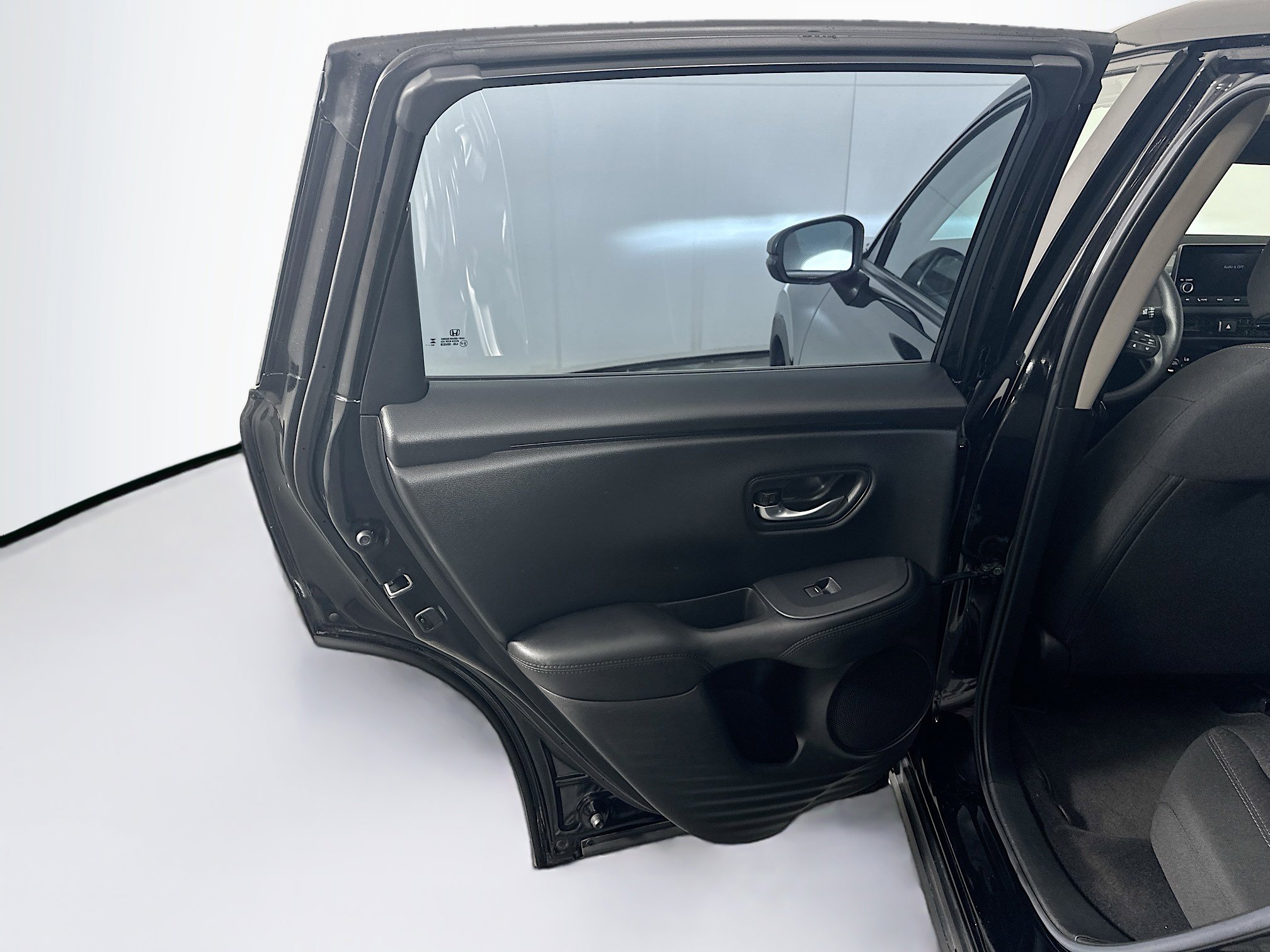 Used 2024 Honda HR-V LX image 24