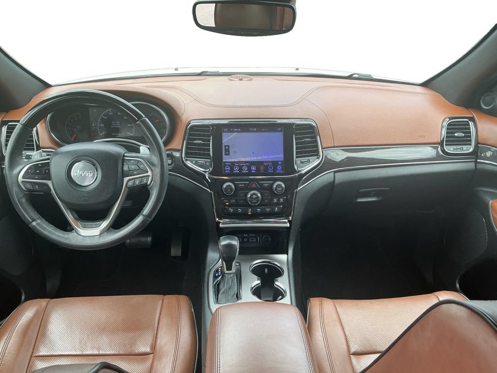 Used 2020 Jeep Grand Cherokee Overland AWD/4WD image 17