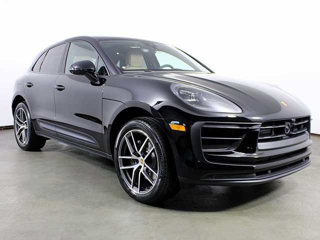 New 2025 Porsche Macan image 9