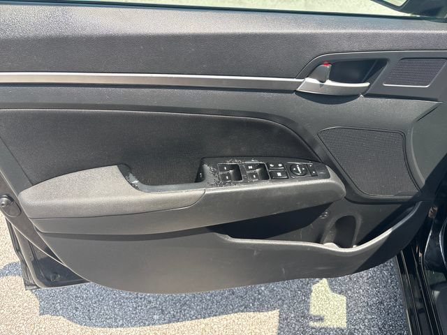 Used 2020 Hyundai Elantra SEL w/ Cargo Package (C1) FWD image 17