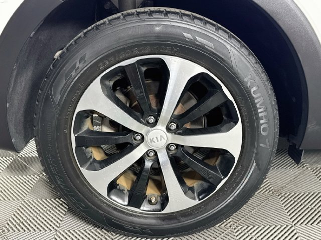 Used 2017 Kia Sorento EX FWD image 30
