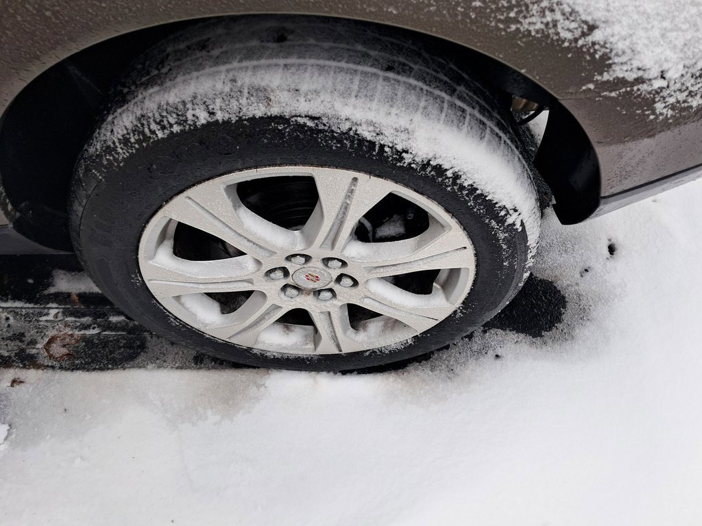 Used 2015 Cadillac SRX Performance w/ Driver Awareness Package image 9