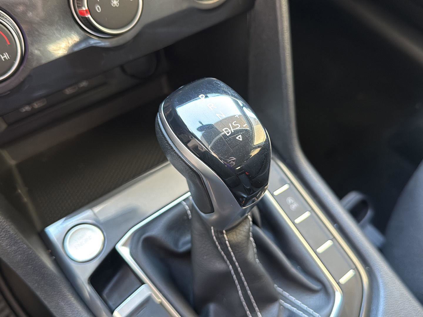 Used 2022 Volkswagen Tiguan S AWD/4WD image 32