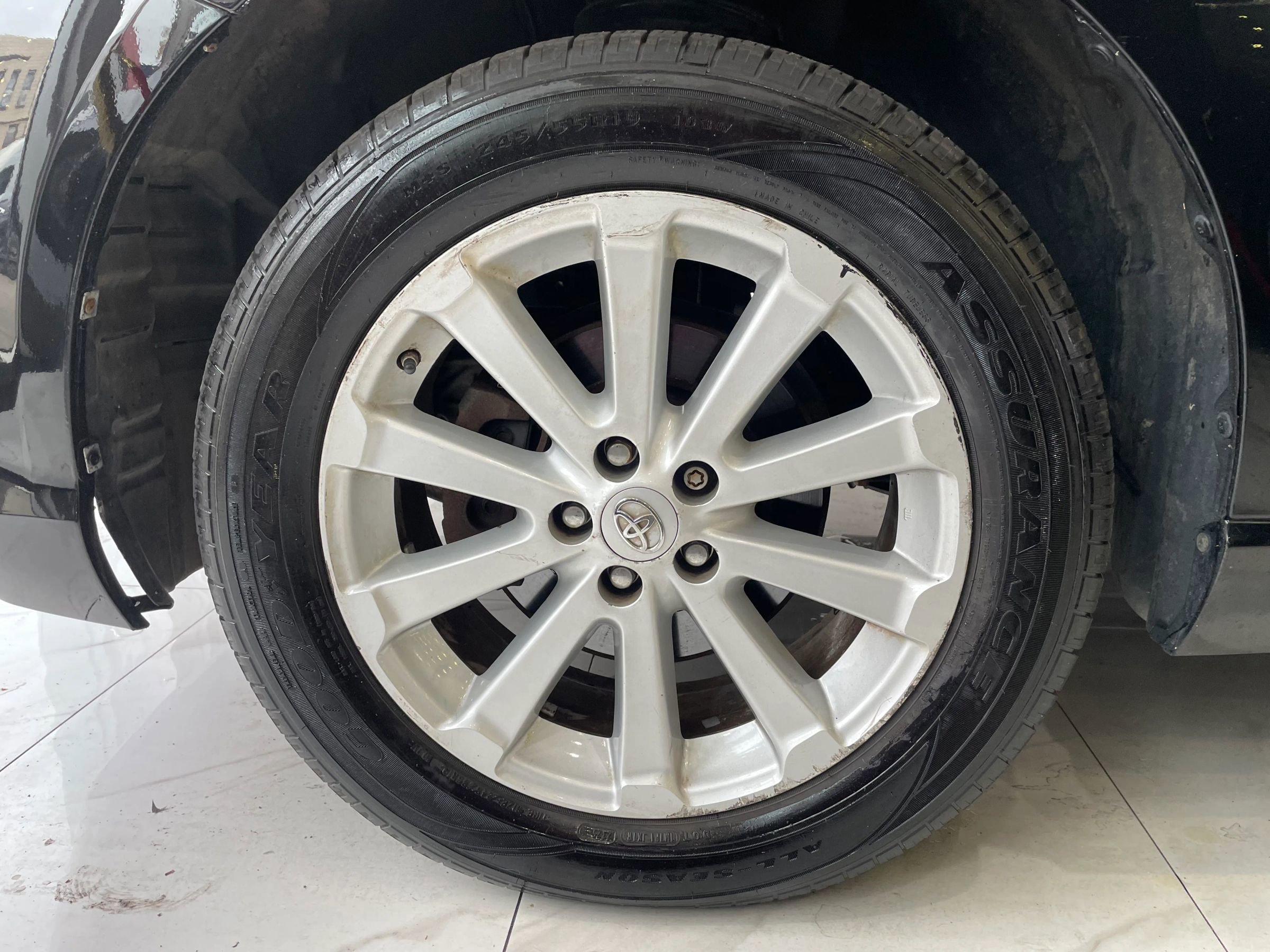 Used 2012 Toyota Venza LE AWD/4WD image 28
