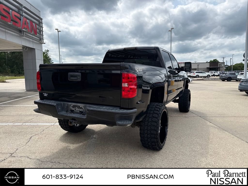 Used 2017 Chevrolet Silverado 1500 LT w/ All Star Edition AWD/4WD image 12