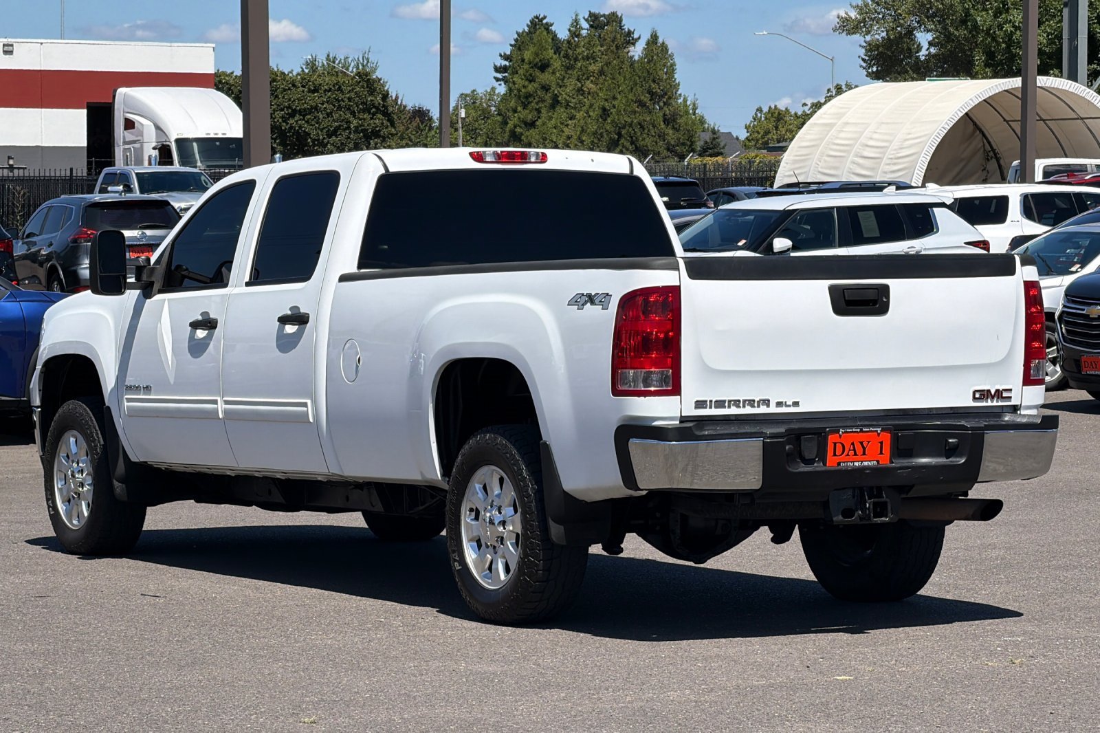 Used 2014 GMC Sierra 3500 SLE AWD/4WD image 8