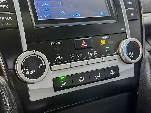 Used 2012 Toyota Camry SE FWD image 23