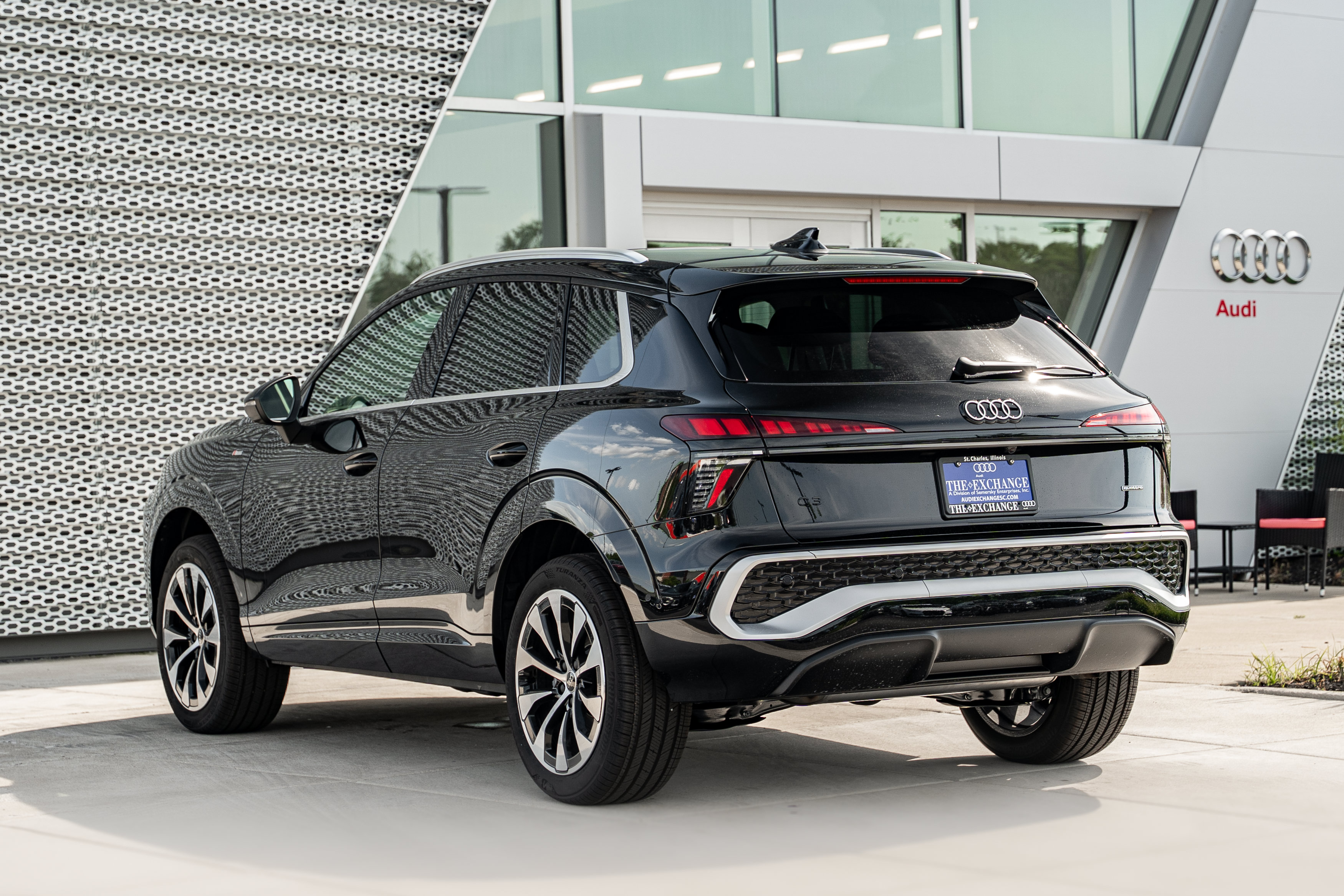 New 2026 Audi Q3 quattro 2.0T AWD/4WD image 5