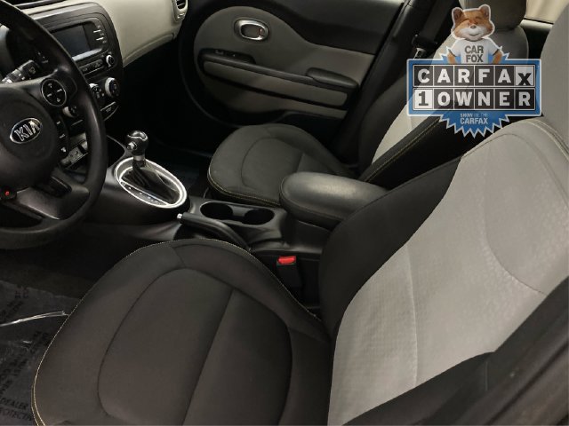 Used 2016 Kia Soul + FWD image 10