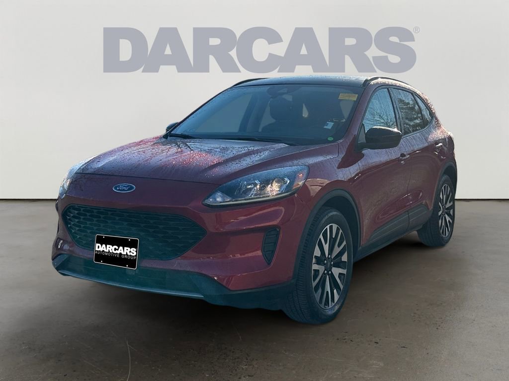 Used 2020 Ford Escape SE Sport image 3