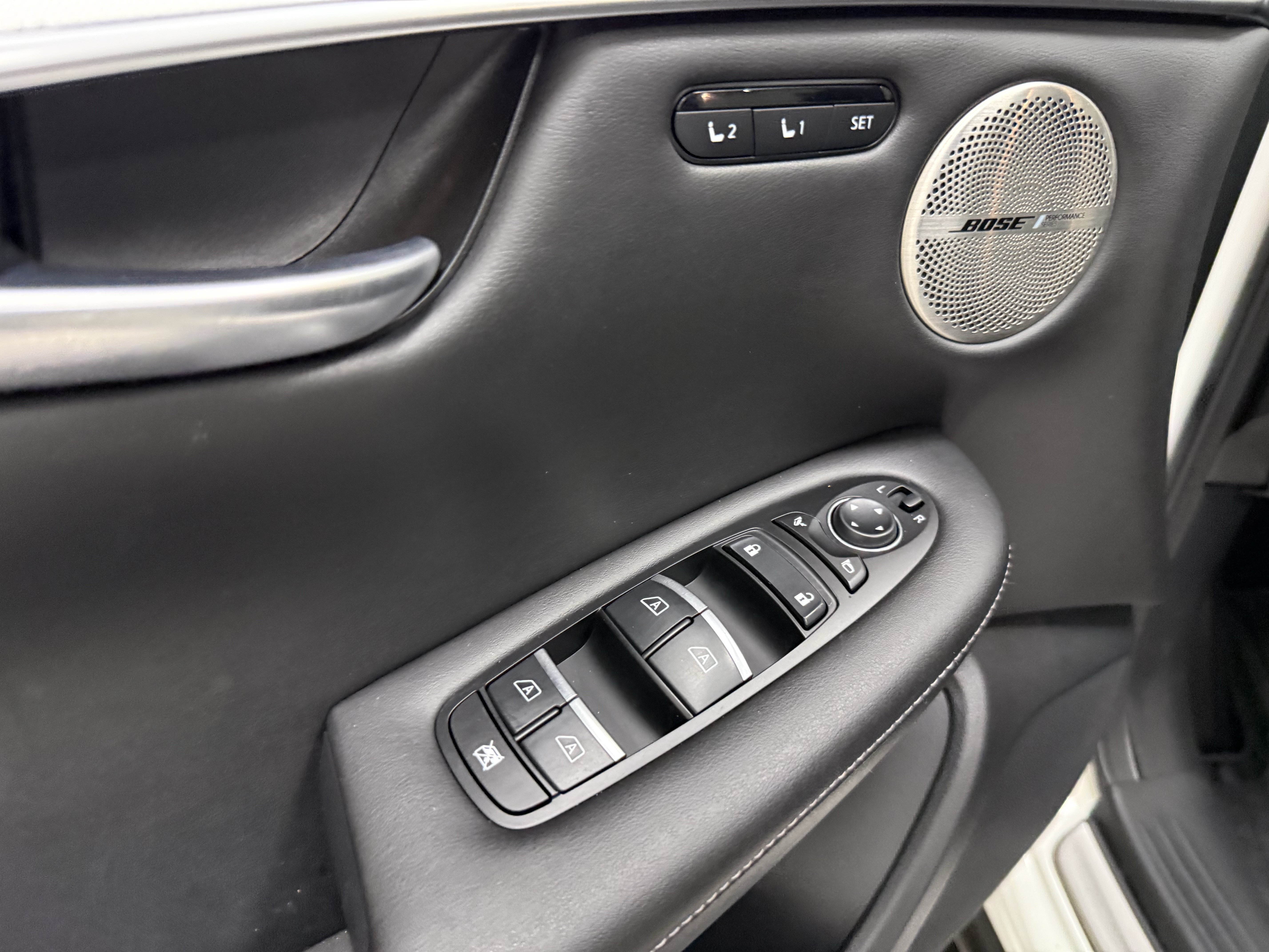 Used 2022 INFINITI QX50 Essential FWD image 11