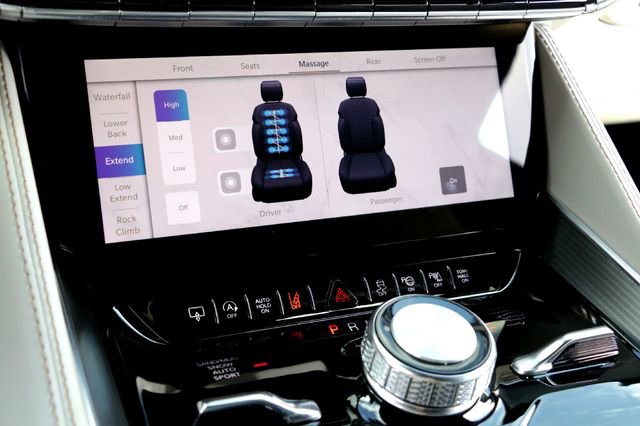 New 2026 Jeep Grand Wagoneer Summit image 15
