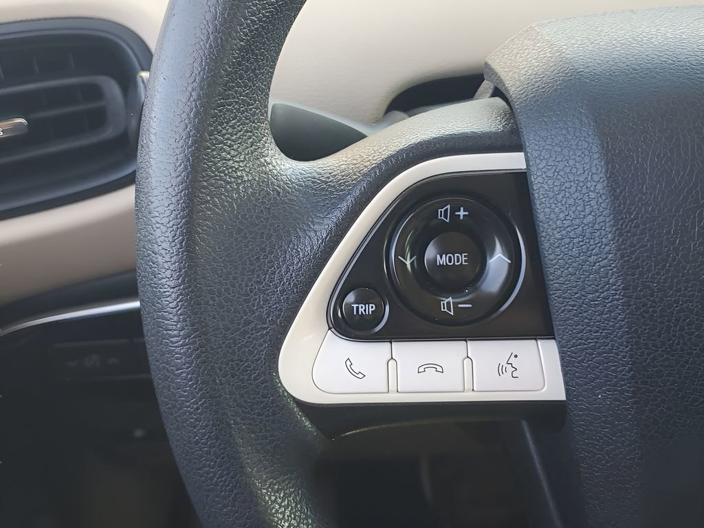 Used 2016 Toyota Prius Two image 32