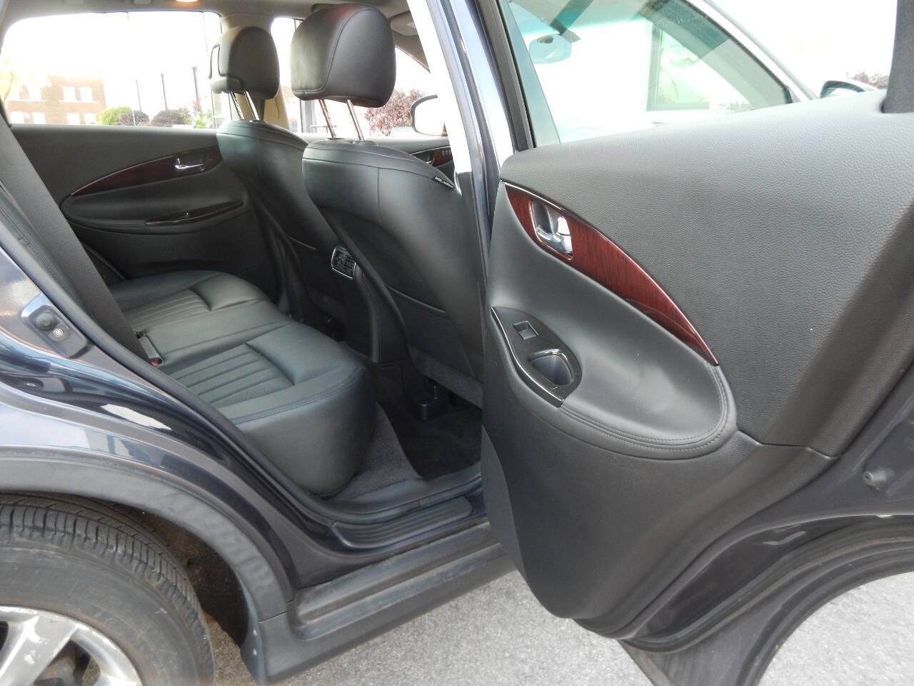 Used 2010 INFINITI EX35 Journey AWD/4WD image 32