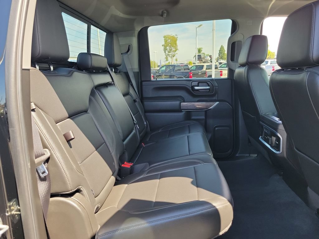 Used 2020 Chevrolet Silverado 3500 LTZ w/ LTZ Convenience Package AWD/4WD image 27