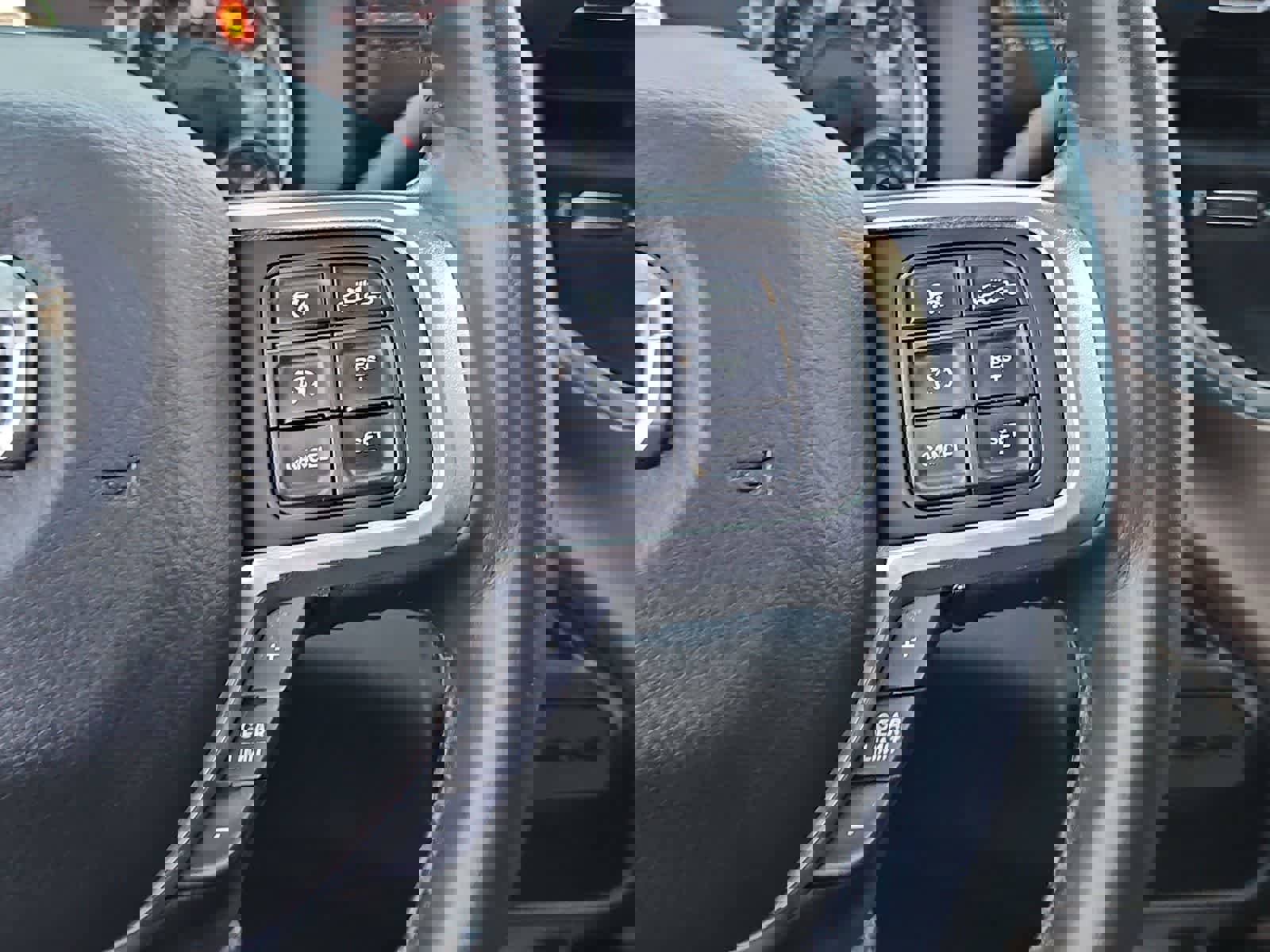 Used 2020 RAM 3500 Laramie image 26