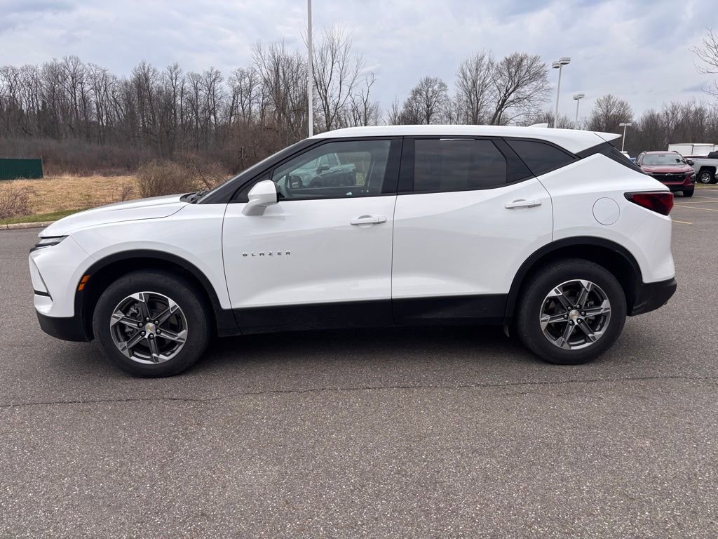 Used 2023 Chevrolet Blazer LT image 6