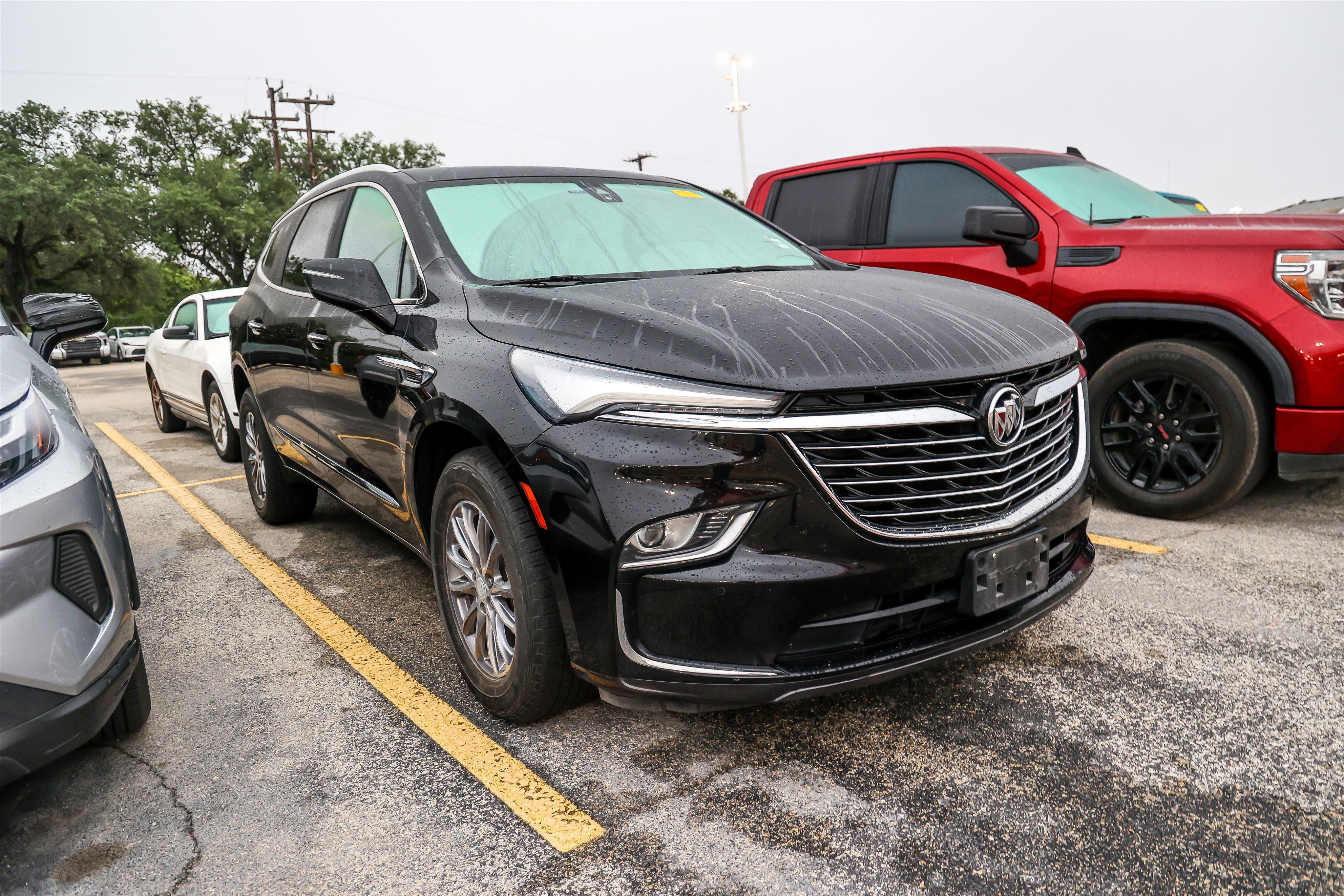 Used 2022 Buick Enclave Premium AWD/4WD image 6