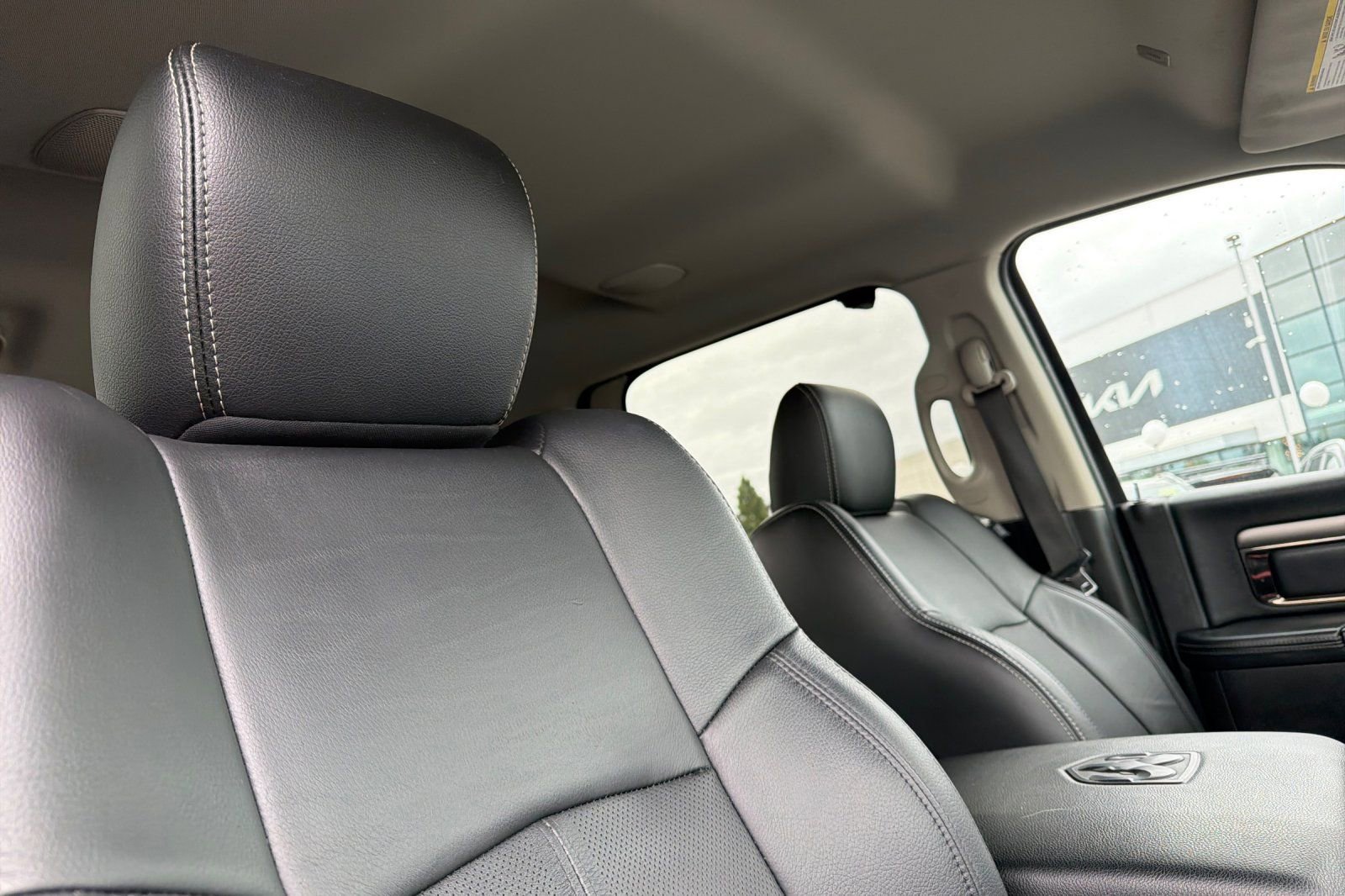 Used 2018 RAM 2500 Laramie w/ Sport Appearance Group AWD/4WD image 16