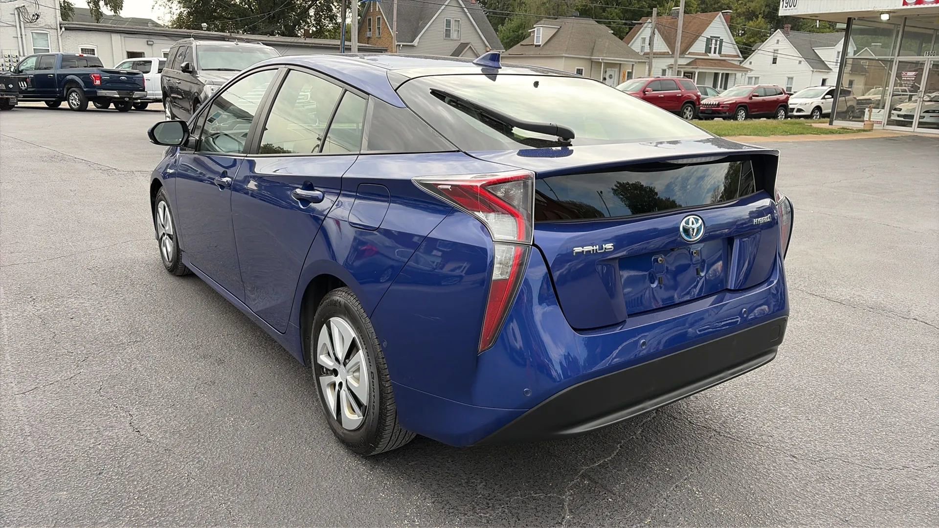 Used 2017 Toyota Prius Four Touring image 7