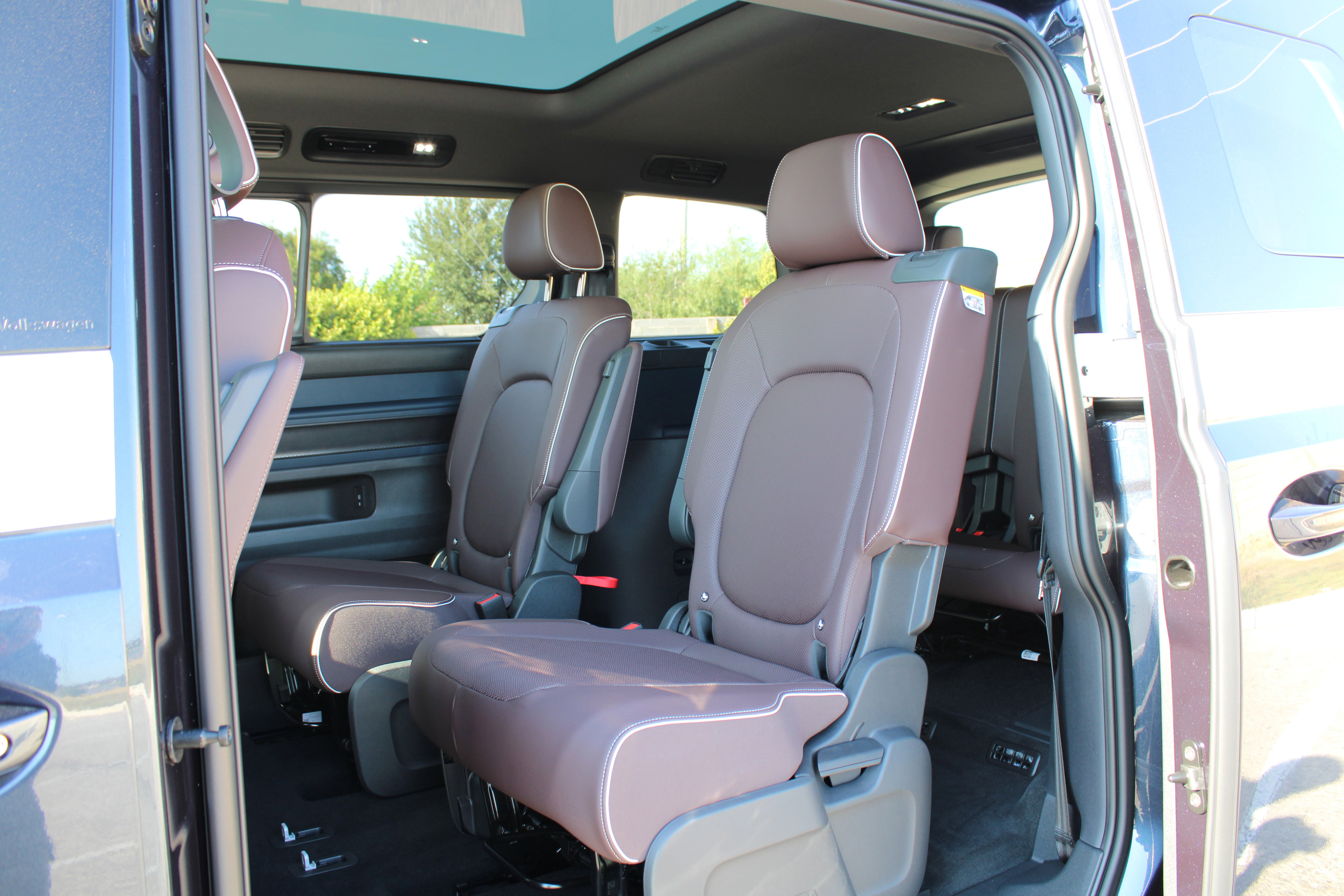 New 2025 Volkswagen ID. Buzz Pro S Plus image 14