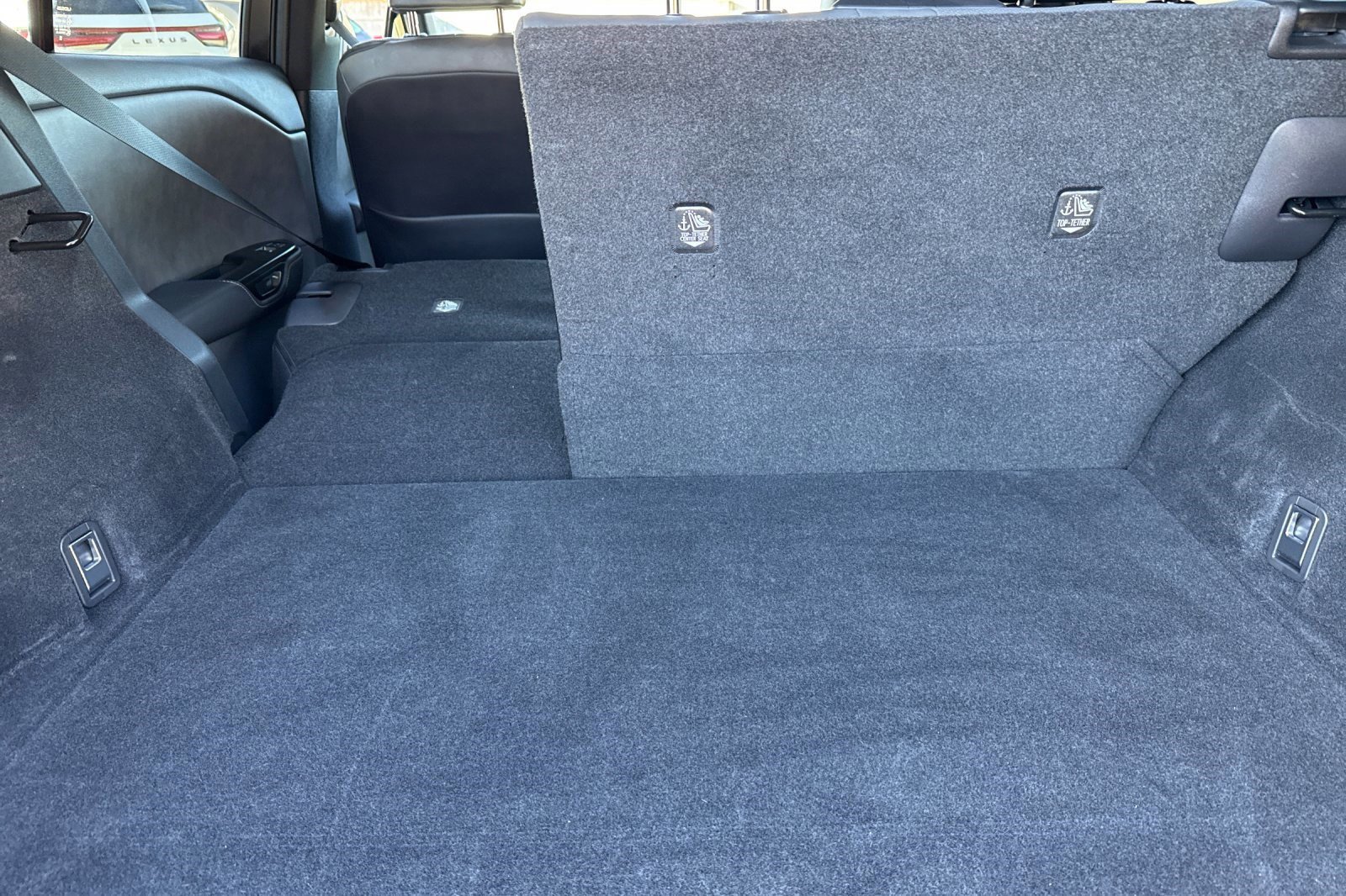 Used 2023 Lexus RZ 450e Premium w/ Technology Package image 32