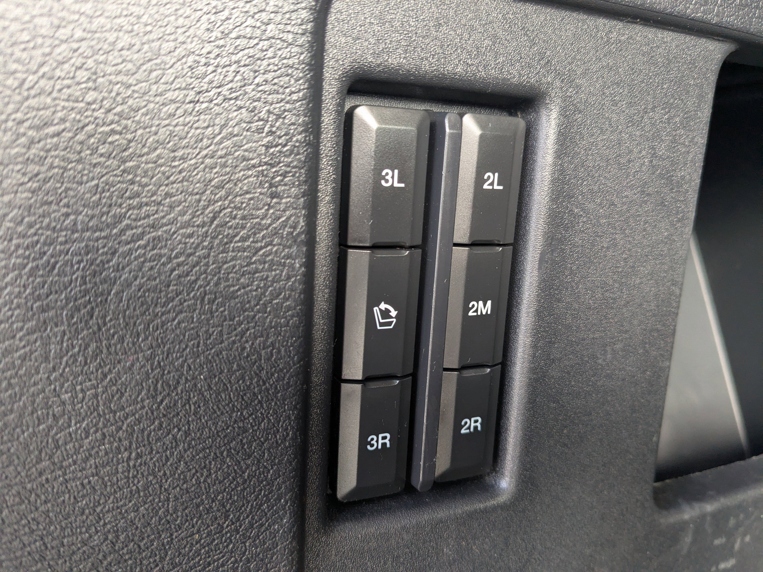 Used 2024 Ford Expedition Max XLT image 14