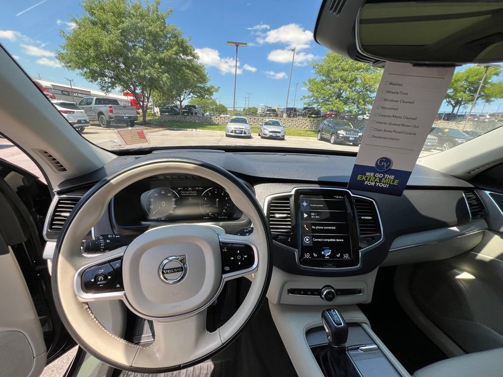 Used 2022 Volvo XC90 T5 Momentum w/ Advanced Package AWD/4WD image 42
