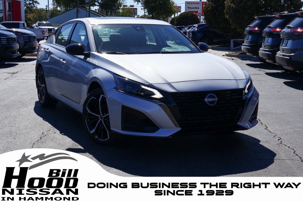 New 2025 Nissan Altima 2.5 SR