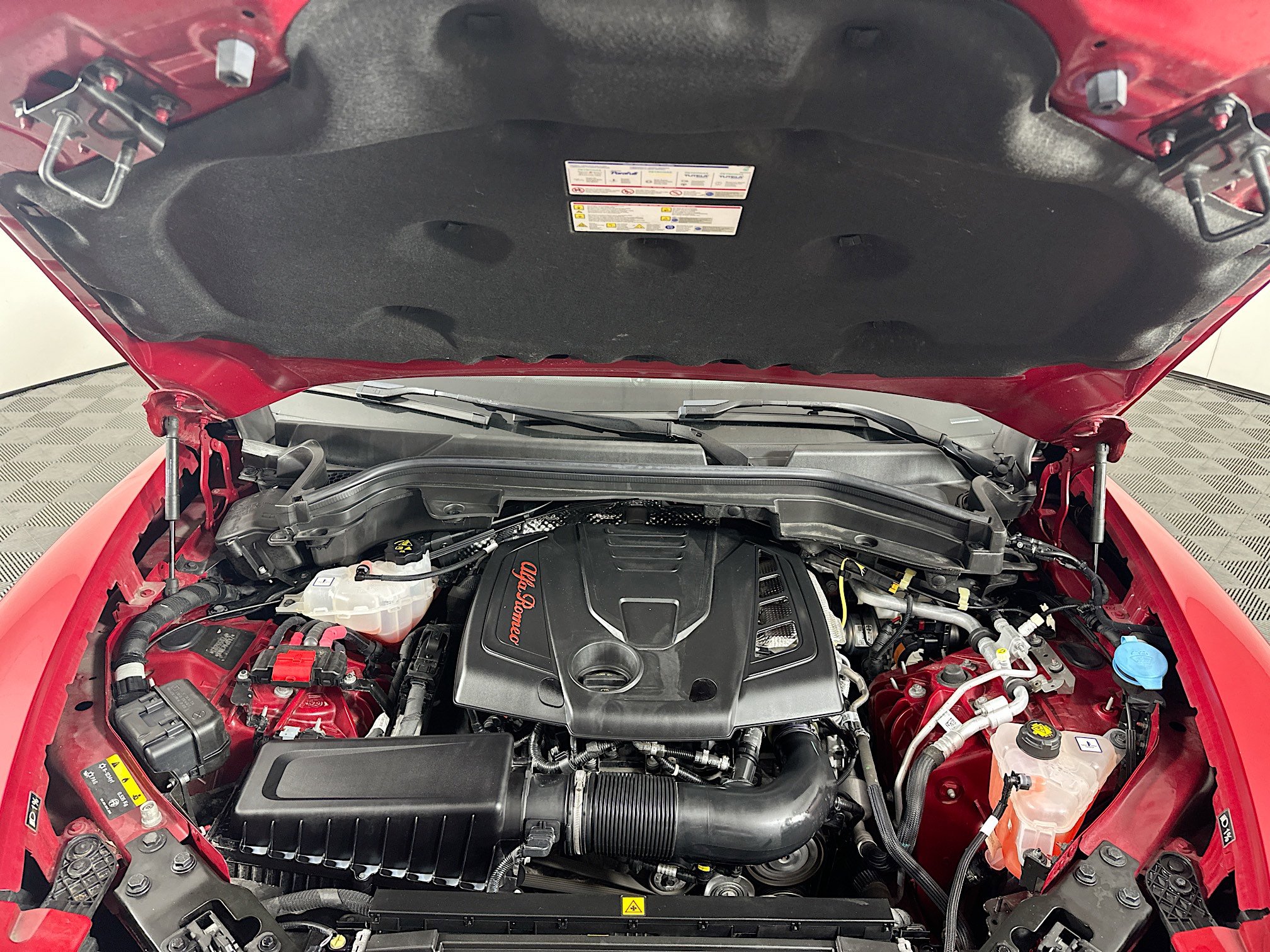 Used 2023 Alfa Romeo Stelvio Ti image 36