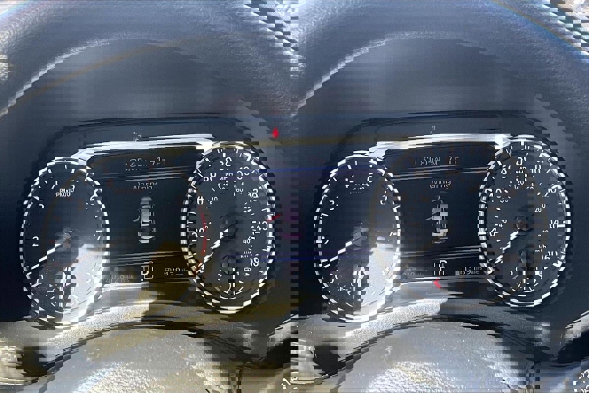 Used 2024 Nissan Sentra SV image 20