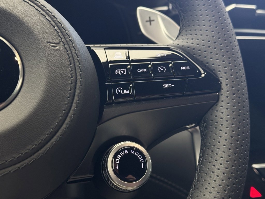 New 2025 Maserati Grecale Modena image 18