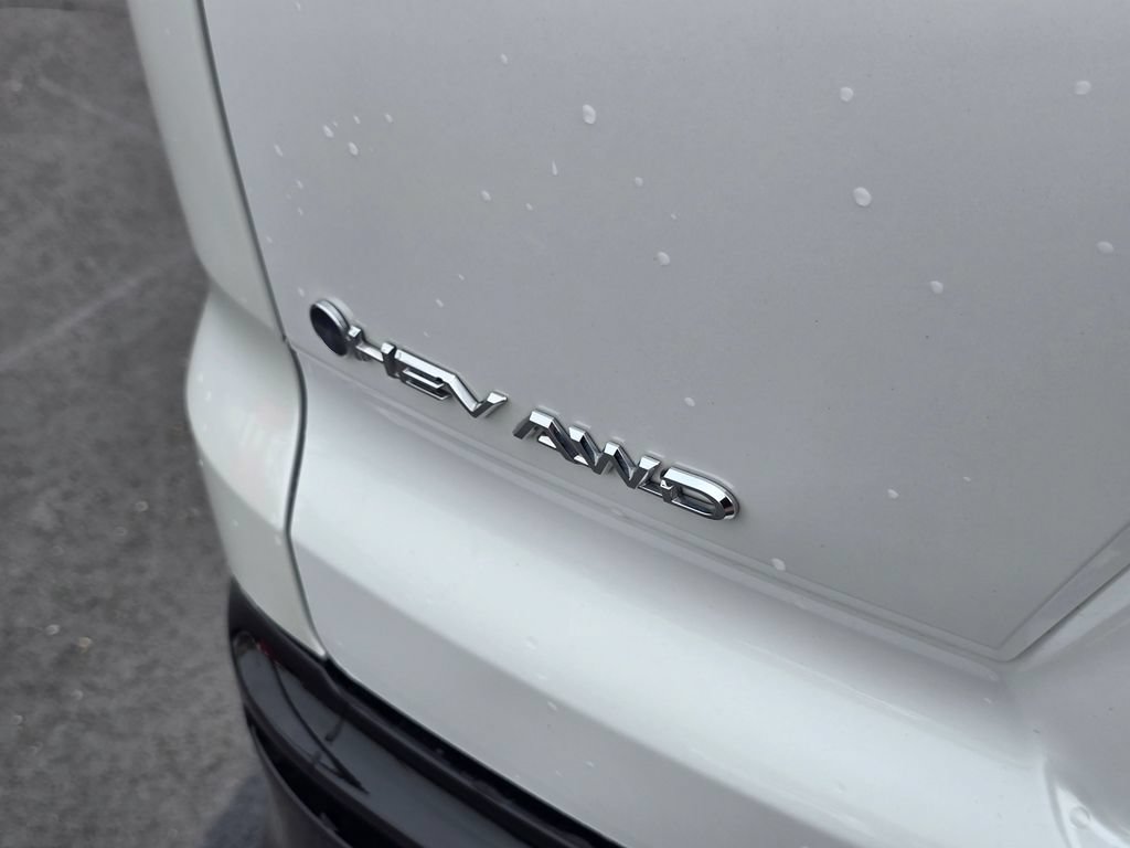 Used 2025 Toyota Crown Signia AWD/4WD image 12