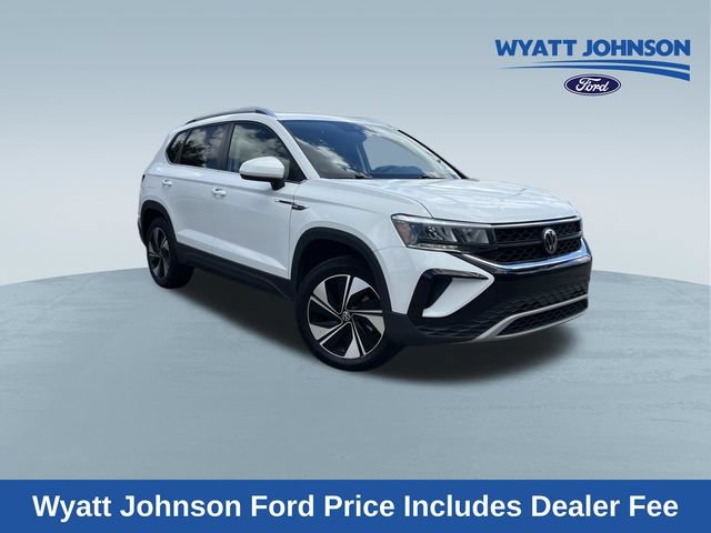 Used 2024 Volkswagen Taos SE AWD/4WD image 1