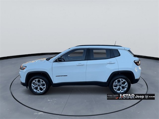 New 2026 Jeep Compass Latitude image 8