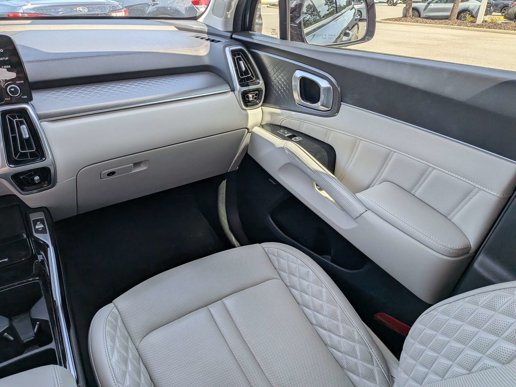 Used 2023 Kia Sorento SX AWD/4WD image 17