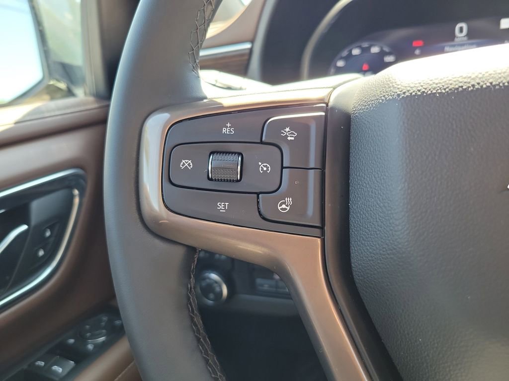 Used 2023 Chevrolet Tahoe High Country AWD/4WD image 25
