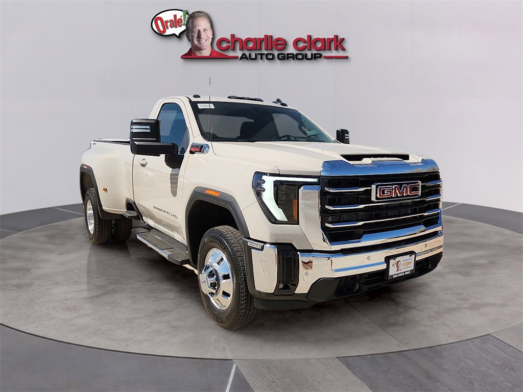 New 2026 GMC Sierra 3500 SLE image 8