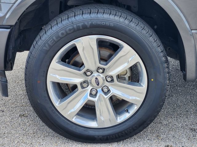 Used 2018 Ford F150 Platinum w/ Equipment Group 701A Luxury image 8