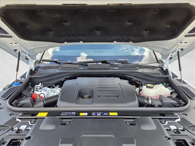 New 2026 Land Rover Range Rover Sport Dynamic SE image 17