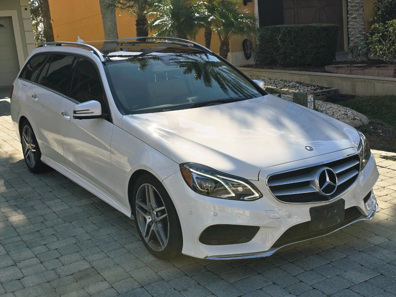 Used 2014 Mercedes-Benz E 350 4MATIC Wagon w/ Premium 1 Package image 26