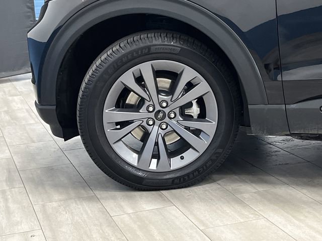 Used 2022 Ford Explorer XLT w/ Equipment Group 202A image 38