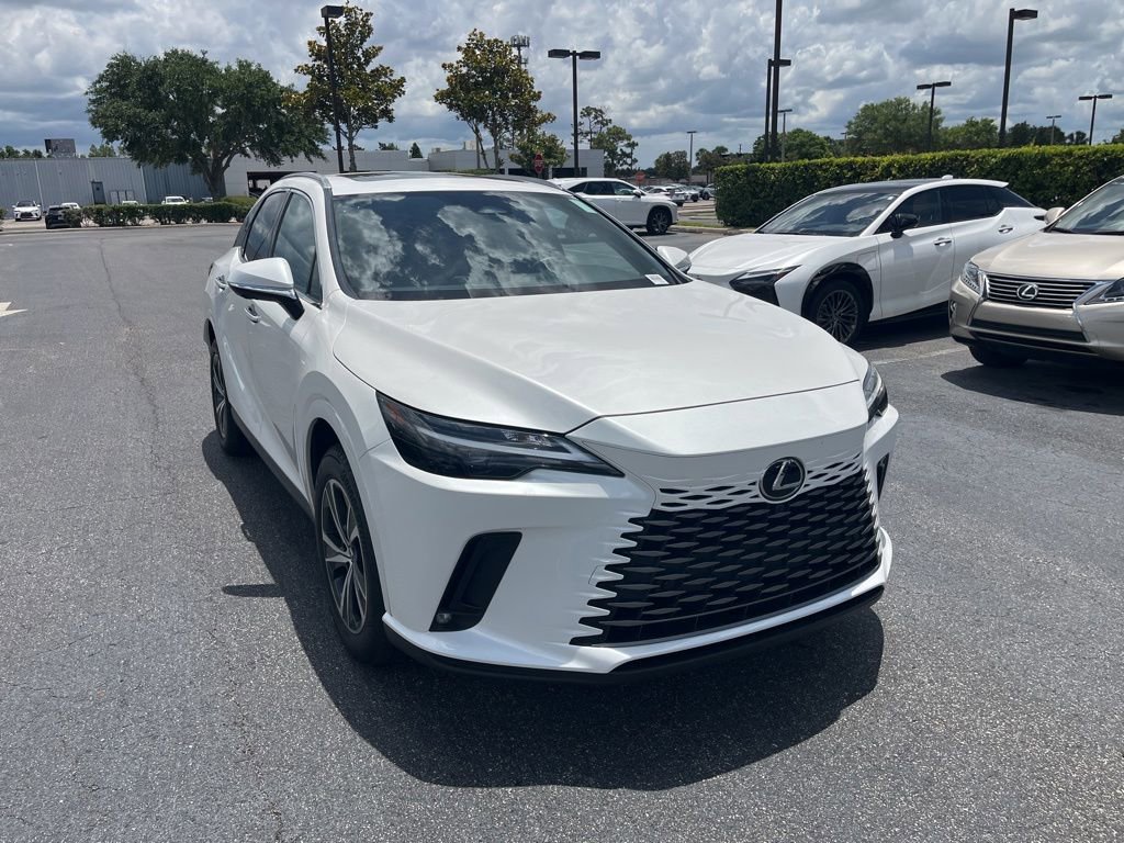 Used 2025 Lexus RX 350 Premium w/ Accessory Package (Z1) FWD image 11