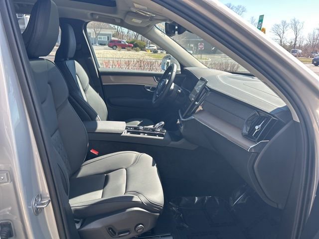 Certified 2025 Volvo XC90 B6 Plus image 12