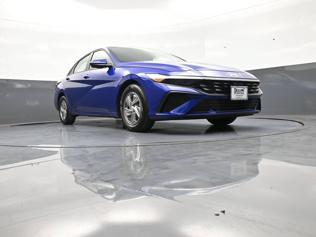 Certified 2025 Hyundai Elantra SE FWD image 27