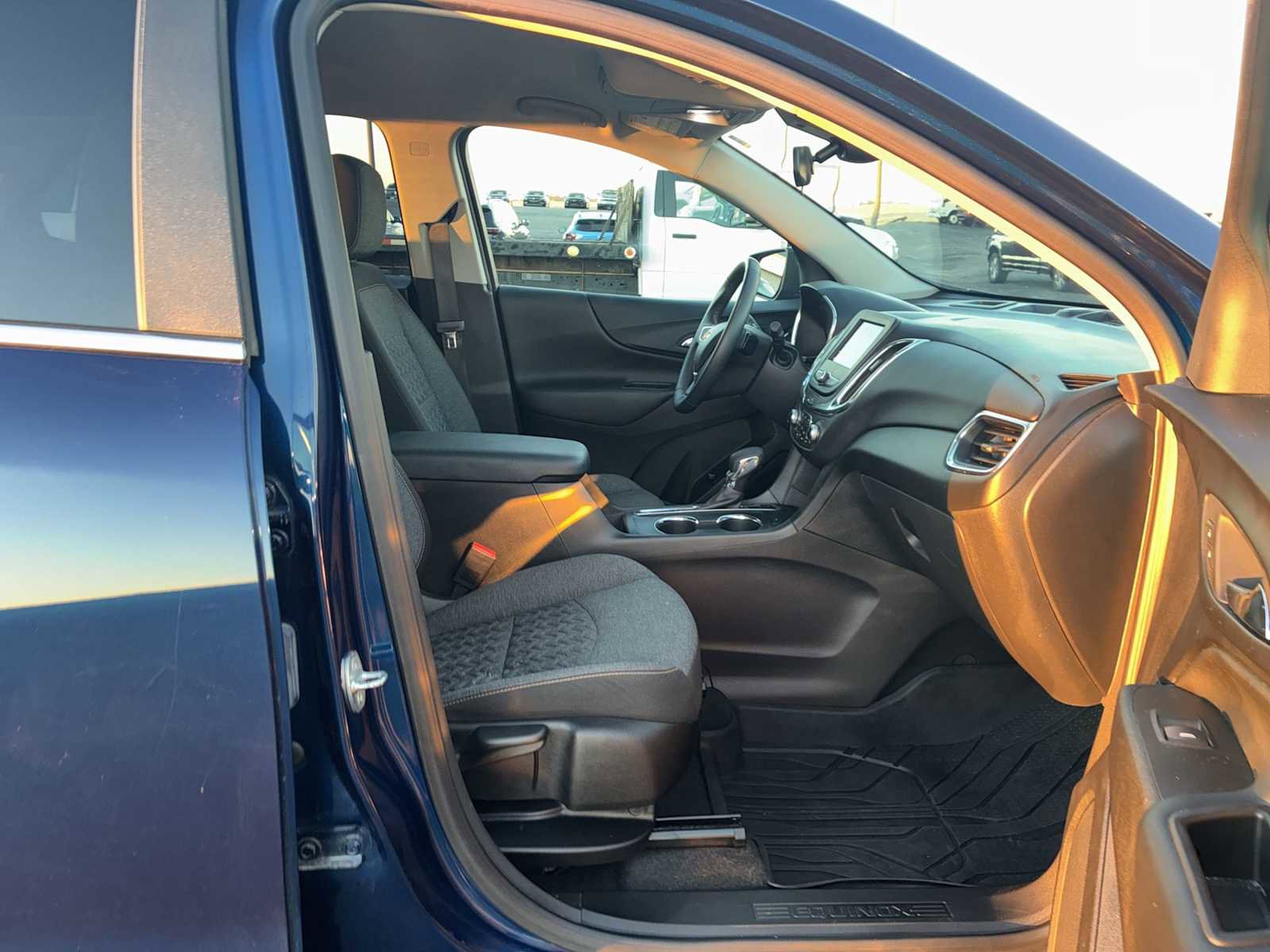 Used 2023 Chevrolet Equinox LT image 26