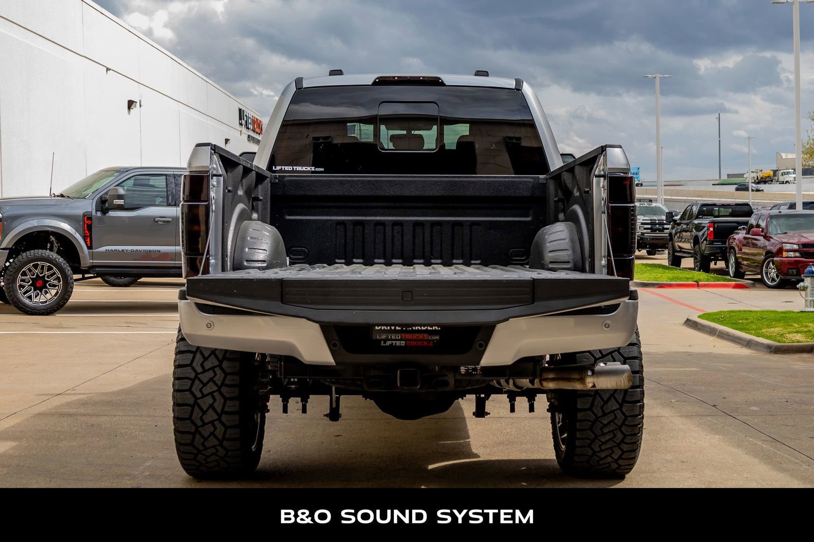 Used 2022 Ford F250 Lariat w/ Lariat Value Package AWD/4WD image 8